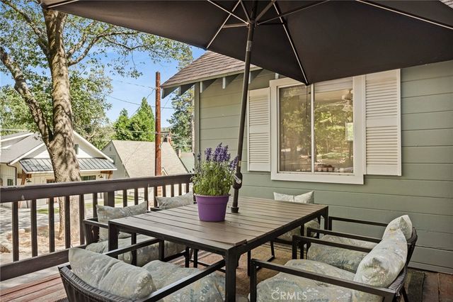380 Hemlock, Lake Arrowhead, CA 92352