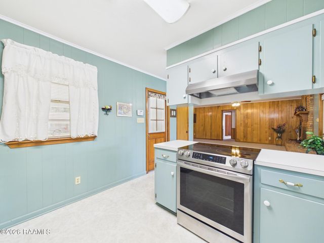112 Dahalia Street, Lafayette, LA 70507