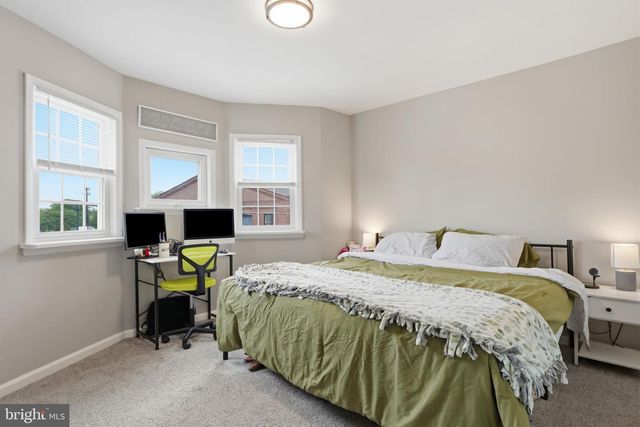 214 WASHINGTON ST, Morrisville, PA 19067