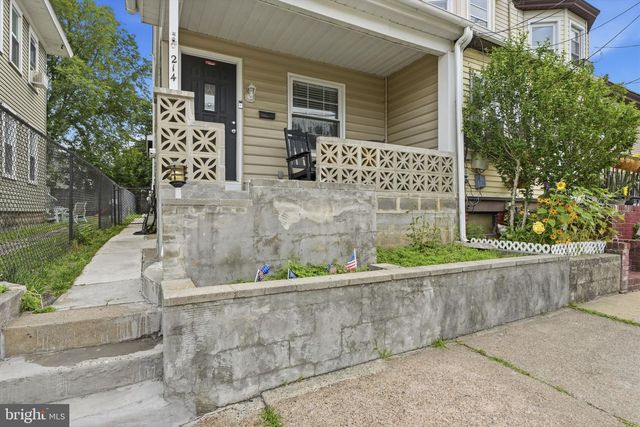214 WASHINGTON ST, Morrisville, PA 19067