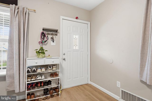 214 WASHINGTON ST, Morrisville, PA 19067