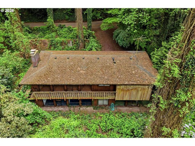 10933 S RIVERSIDE Dr, Portland, OR 97219
