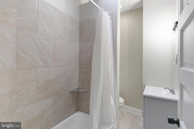 5726 W GIRARD AVE, Philadelphia, PA 19131