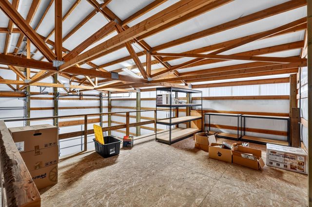 1003 S Henry Rd, Greenacres, WA 99016