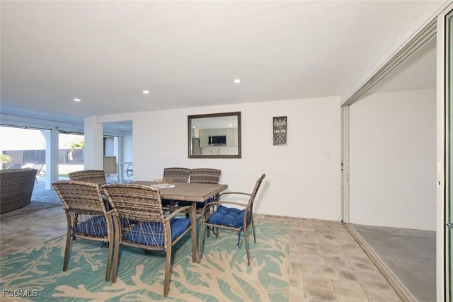 789 San Carlos DR, Fort Myers Beach, FL 33931