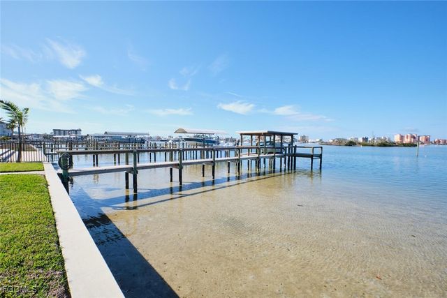 789 San Carlos DR, Fort Myers Beach, FL 33931