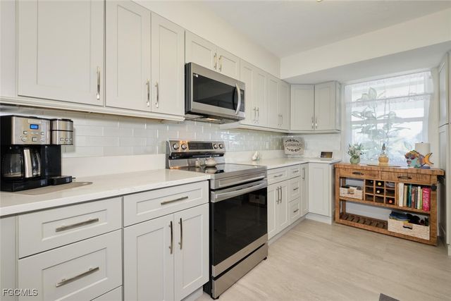 789 San Carlos DR, Fort Myers Beach, FL 33931