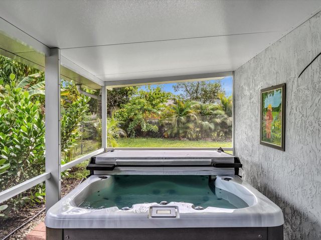 3540 SW 12th Ct, Fort Lauderdale, FL 33312