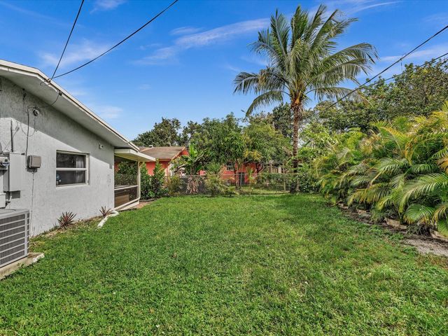 3540 SW 12th Ct, Fort Lauderdale, FL 33312