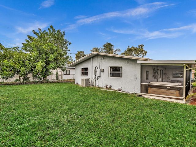 3540 SW 12th Ct, Fort Lauderdale, FL 33312