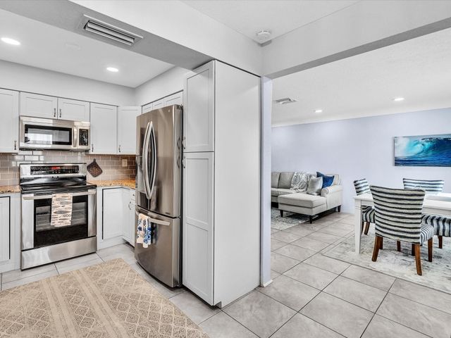 3540 SW 12th Ct, Fort Lauderdale, FL 33312