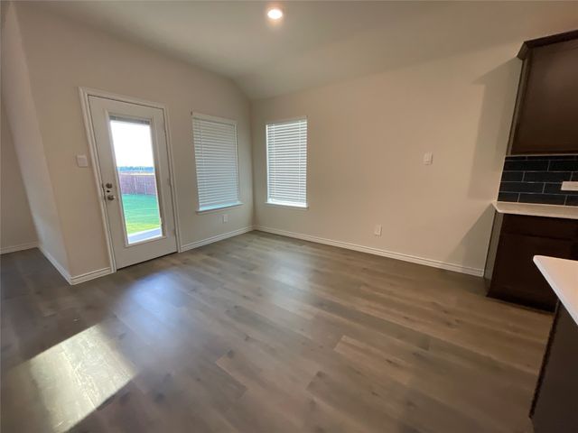 655 Divine Gardens Street, Lavon, TX 75166