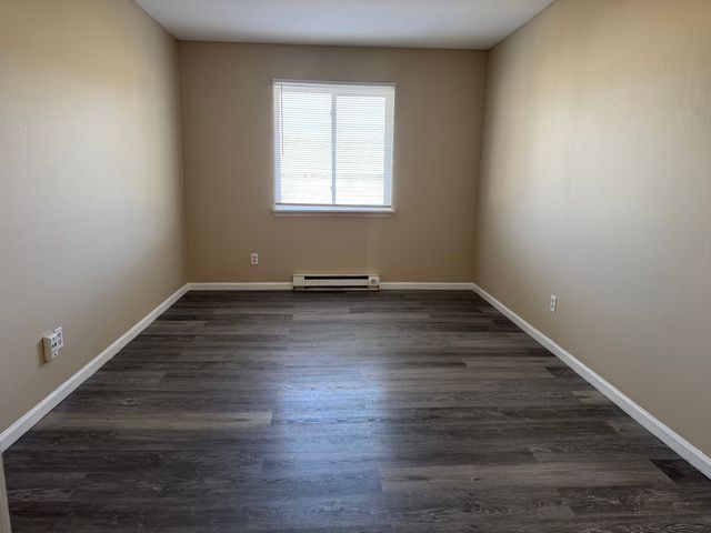 833 N Randall Road C4, Aurora, IL 60506