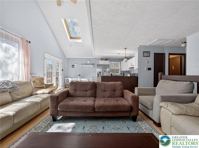 6060 Boardwalk Drive, Tobyhanna Twp, PA 18466