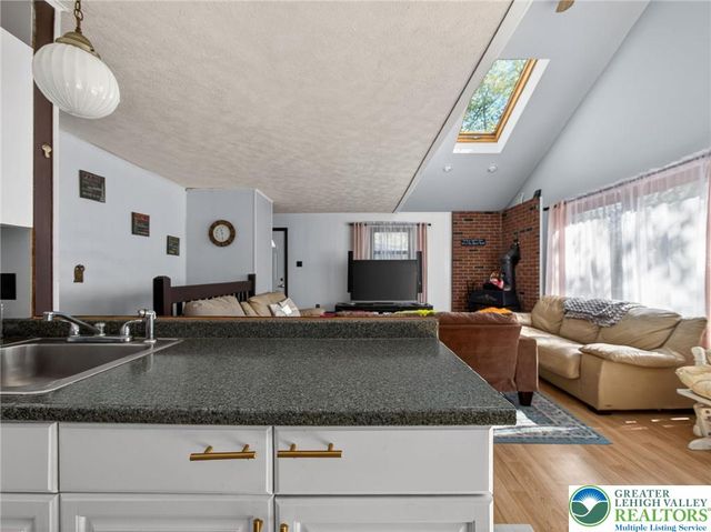 6060 Boardwalk Drive, Tobyhanna Twp, PA 18466