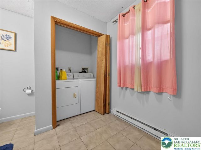 6060 Boardwalk Drive, Tobyhanna Twp, PA 18466