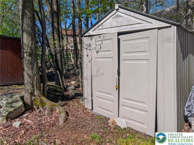 6060 Boardwalk Drive, Tobyhanna Twp, PA 18466