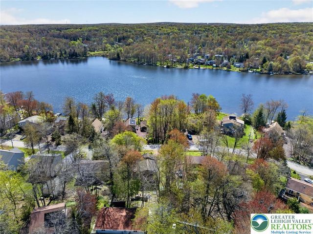 6060 Boardwalk Drive, Tobyhanna Twp, PA 18466