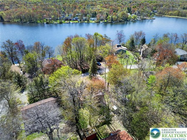 6060 Boardwalk Drive, Tobyhanna Twp, PA 18466