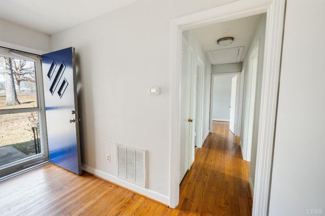 102 Dale Avenue, Lynchburg, VA 24502