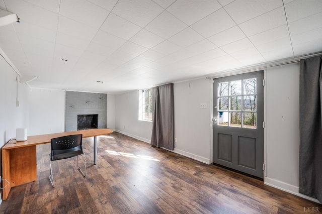 102 Dale Avenue, Lynchburg, VA 24502