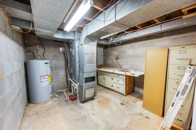 102 Dale Avenue, Lynchburg, VA 24502