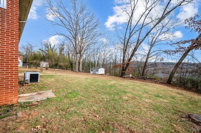 102 Dale Avenue, Lynchburg, VA 24502