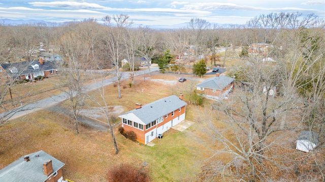 102 Dale Avenue, Lynchburg, VA 24502