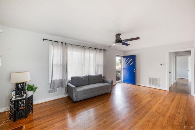 102 Dale Avenue, Lynchburg, VA 24502