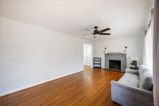 102 Dale Avenue, Lynchburg, VA 24502