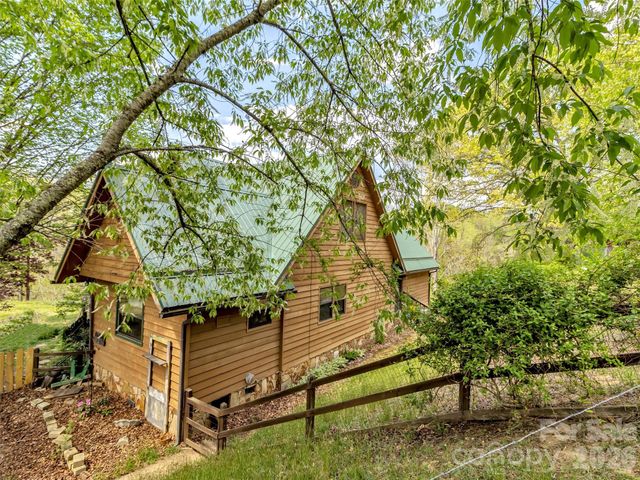 61 Lucy Drive, Canton, NC 28716