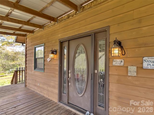 61 Lucy Drive, Canton, NC 28716