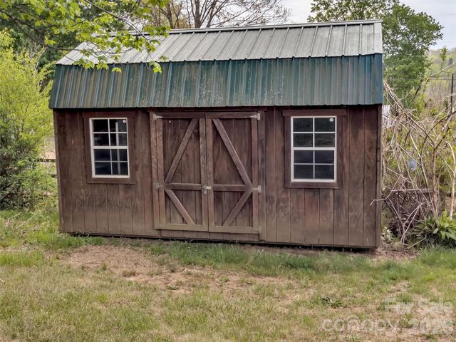 61 Lucy Drive, Canton, NC 28716