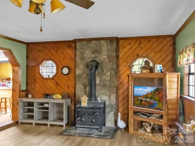 61 Lucy Drive, Canton, NC 28716