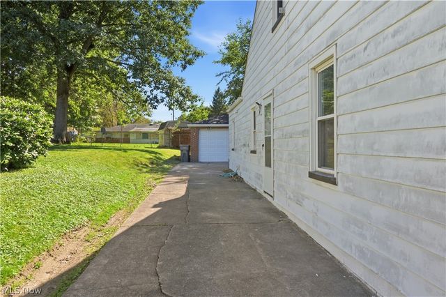 729 Pasadena Avenue, Youngstown, OH 44502