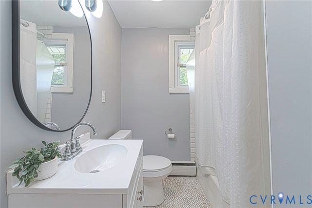 1818 Arlington Rd, Hopewell, VA 23860