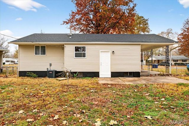 715 Tyson Drive, Florissant, MO 63031