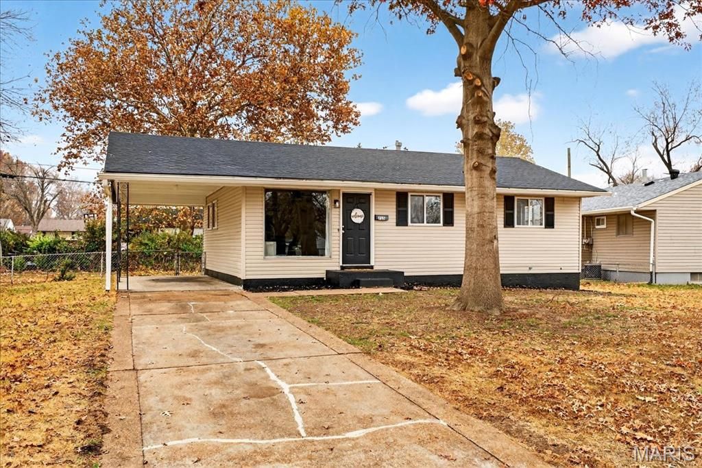 715 Tyson Drive, Florissant, MO 63031