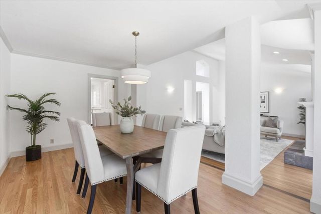 1037 Yorkshire Drive, Los Altos, CA 94024