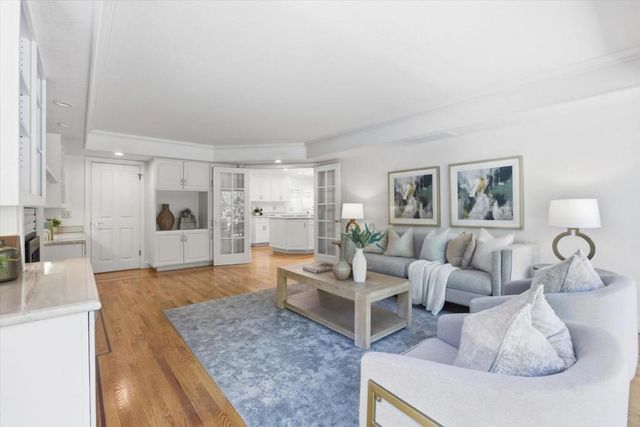 1037 Yorkshire Drive, Los Altos, CA 94024