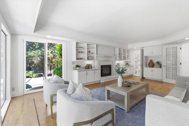 1037 Yorkshire Drive, Los Altos, CA 94024