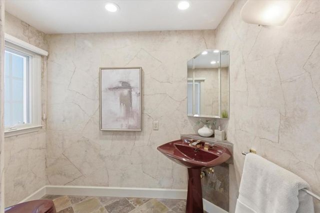 1037 Yorkshire Drive, Los Altos, CA 94024