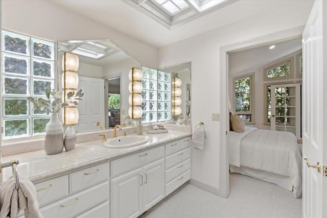 1037 Yorkshire Drive, Los Altos, CA 94024