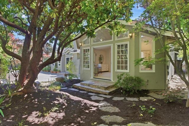 1037 Yorkshire Drive, Los Altos, CA 94024