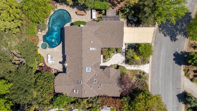1037 Yorkshire Drive, Los Altos, CA 94024