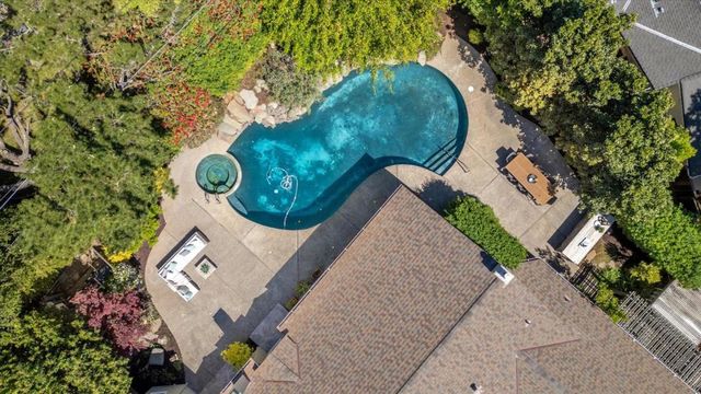 1037 Yorkshire Drive, Los Altos, CA 94024
