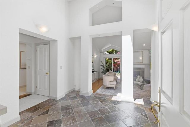 1037 Yorkshire Drive, Los Altos, CA 94024