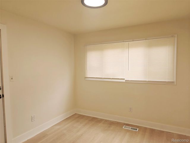 20560 Asbury Park, Detroit, MI 48235