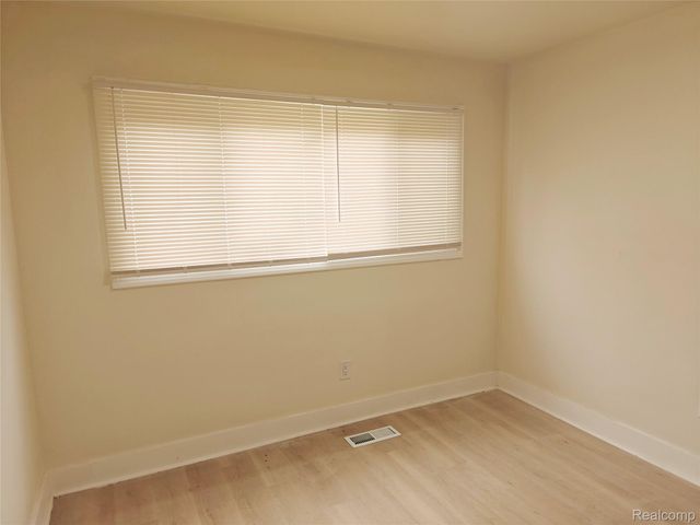 20560 Asbury Park, Detroit, MI 48235