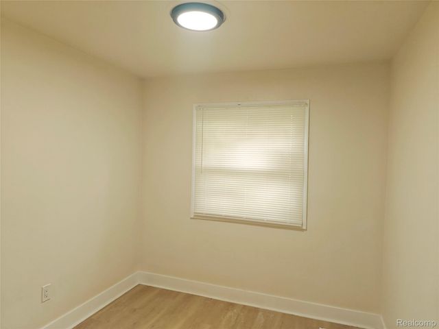 20560 Asbury Park, Detroit, MI 48235